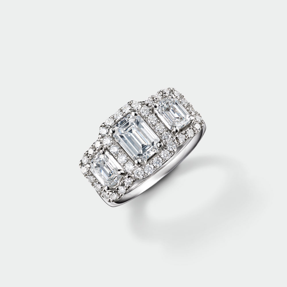 Emerald cut diamond trinity halo ring | SUEN